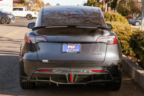 2024 Tesla Model Y Long Range Dual Motor All-Wheel Drive