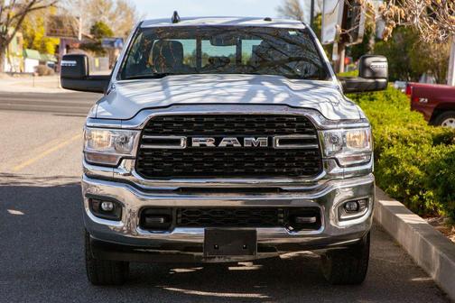 2024 RAM 2500 Big Horn Crew Cab 4x4 8' Box