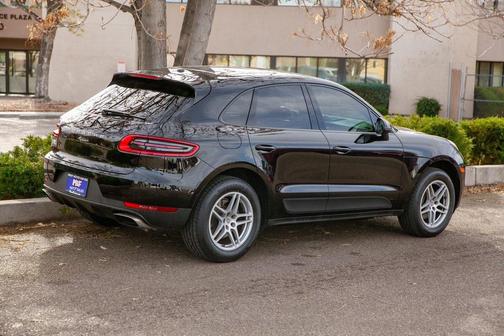 2018 Porsche Macan Base