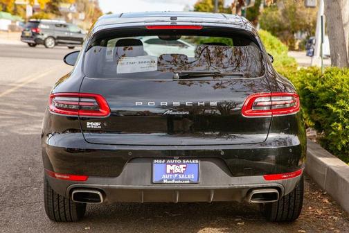 2018 Porsche Macan Base