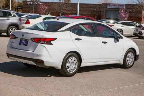 2021 Nissan Versa 1.6 S