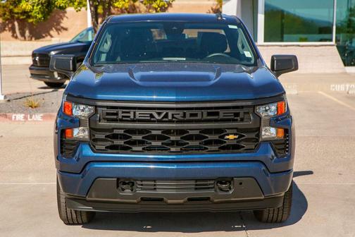Northsky Blue Metallic 2022 Chevrolet Silverado 1500 Custom