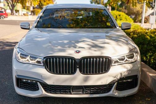2019 BMW 750 I