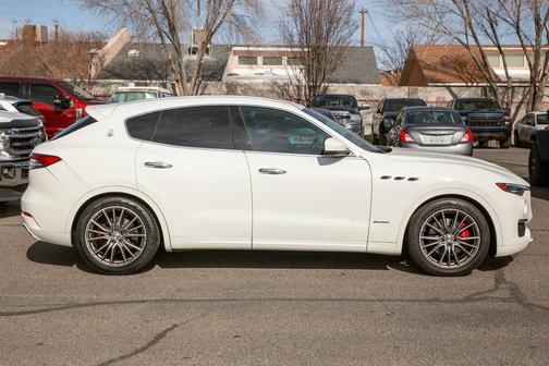 2021 Maserati Levante Base