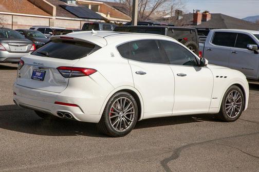 2021 Maserati Levante Base