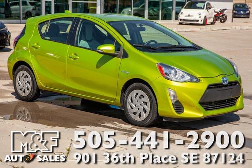 2016 Toyota Prius c One