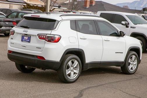 2022 Jeep Compass Latitude