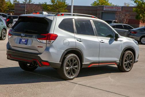 Ice Silver Metallic 2022 Subaru Forester Sport