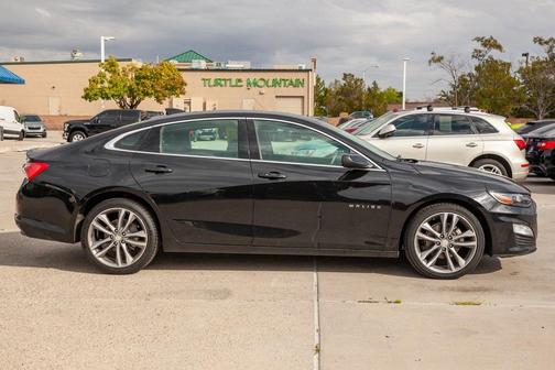 2022 Chevrolet Malibu FWD LT