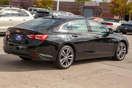 2022 Chevrolet Malibu FWD LT