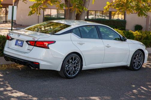 2023 Nissan Altima SR VC-Turbo FWD