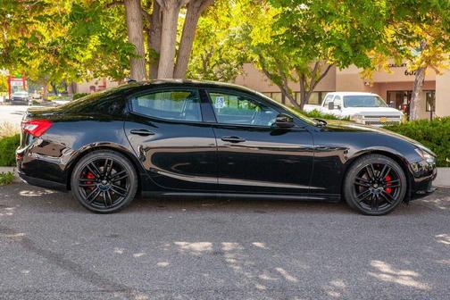 2017 Maserati Ghibli Base