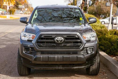 2019 Toyota Tacoma SR