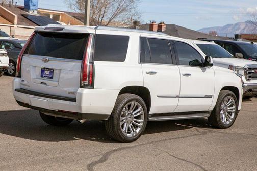 2019 Cadillac Escalade Luxury
