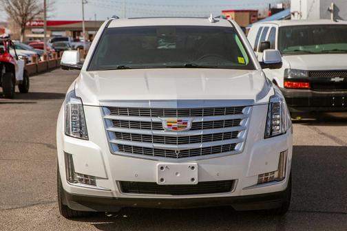 2019 Cadillac Escalade Luxury