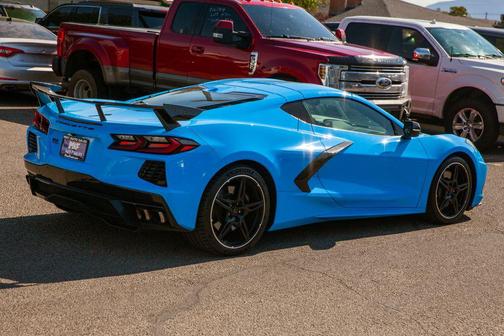 Rapid Blue 2022 Chevrolet Corvette Stingray w/2LT