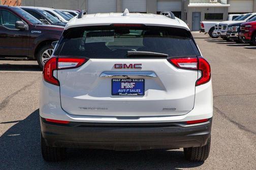 2023 GMC Terrain SLE