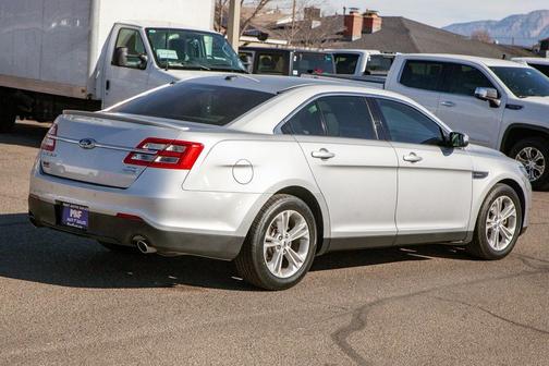 2014 Ford Taurus SEL
