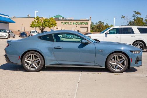 2024 Ford Mustang GT Premium