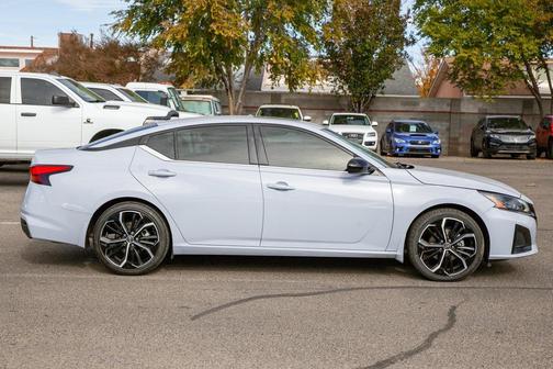 2024 Nissan Altima SR FWD