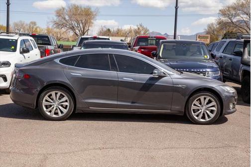 2015 Tesla Model S 85D