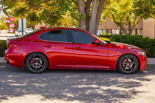2017 Alfa Romeo Giulia Ti