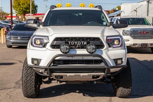 2015 Toyota Tacoma Base