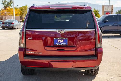 2019 Cadillac Escalade Luxury