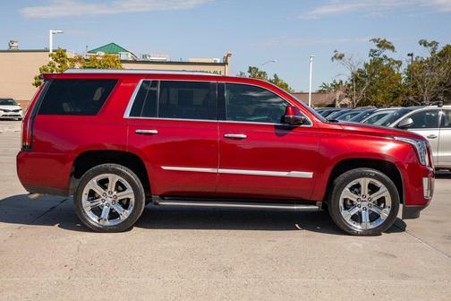 2019 Cadillac Escalade Luxury