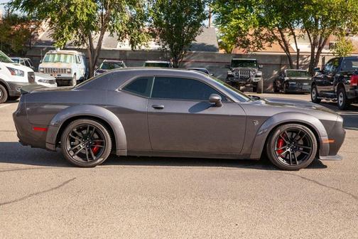2016 Dodge Challenger SRT Hellcat