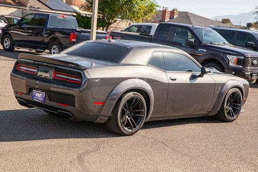2016 Dodge Challenger SRT Hellcat