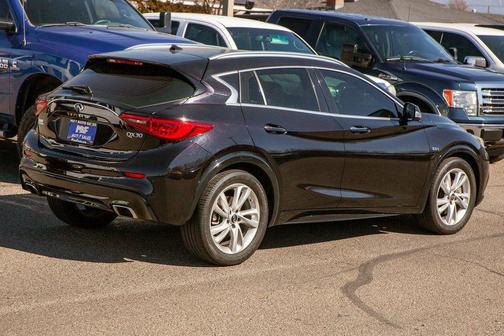 2018 INFINITI QX30 Premium