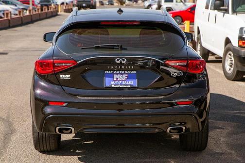 2018 INFINITI QX30 Premium