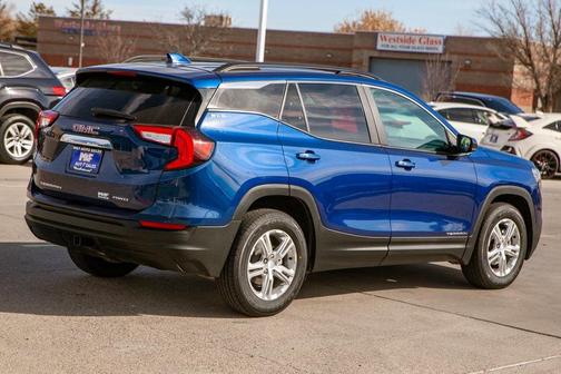 2022 GMC Terrain SLE