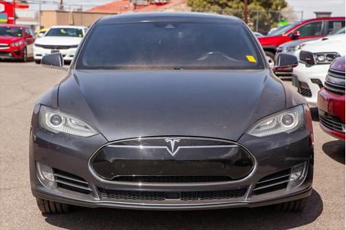 2015 Tesla Model S 85D