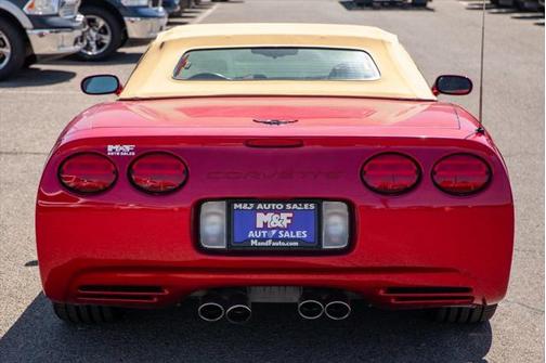 2000 Chevrolet Corvette Base