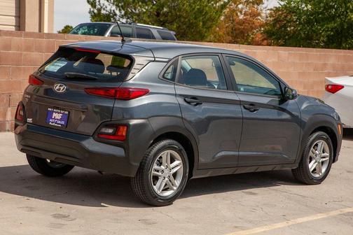 2021 Hyundai KONA SE