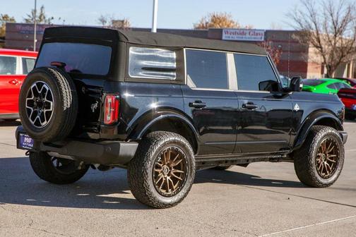 2022 Ford Bronco Outer Banks