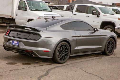 2021 Ford Mustang EcoBoost