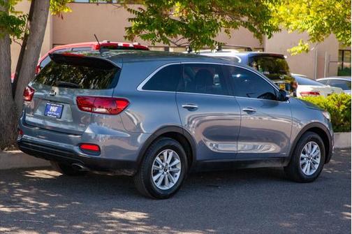 2020 Kia Sorento LX