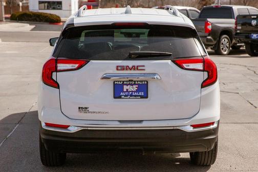 2023 GMC Terrain SLT