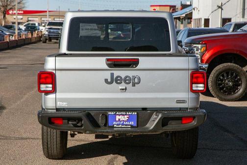 2023 Jeep Gladiator Overland