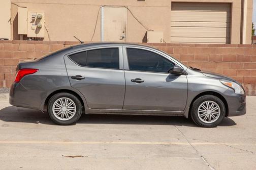 2018 Nissan Versa 1.6 S