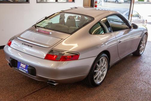 2001 Porsche 911 Carrera