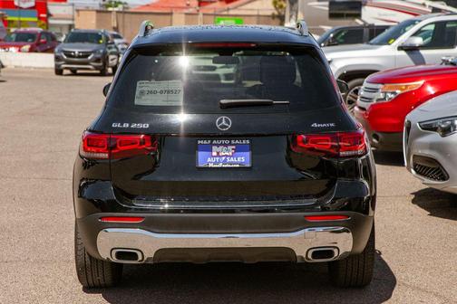 Black 2021 Mercedes-Benz GLB 250 4MATIC