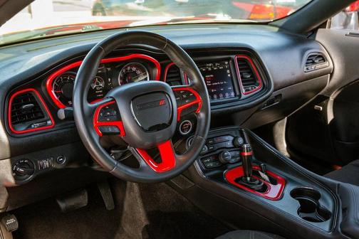 2017 Dodge Challenger SXT