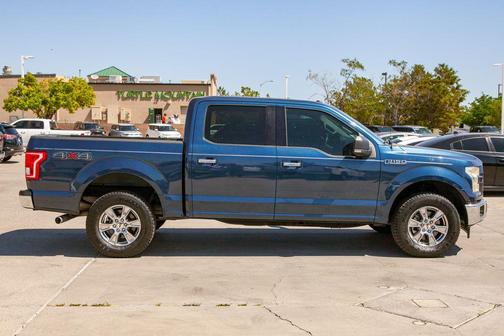 Blue 2017 Ford F-150 XLT