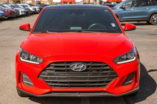 2020 Hyundai Veloster 2