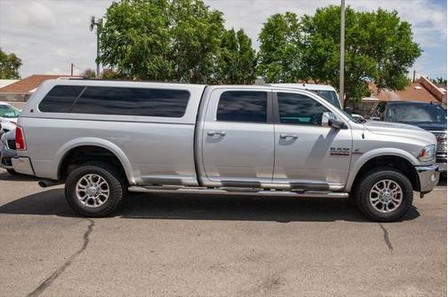 2018 RAM 2500 Laramie Crew Cab 4x4 8' Box
