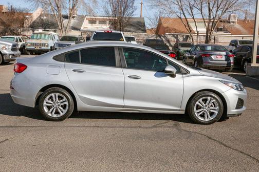 2019 Chevrolet Cruze LS